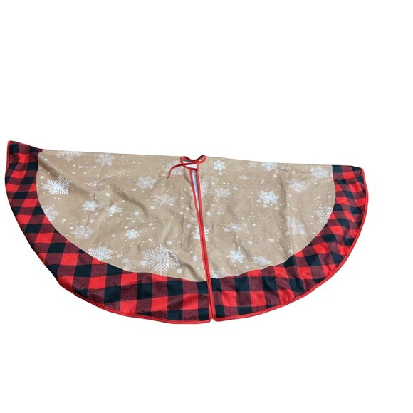 Rustic Christmas Holiday Tree Skirt Red Truck Buffalo Plaid Trim 48" Diameter - Picture 3 of 5